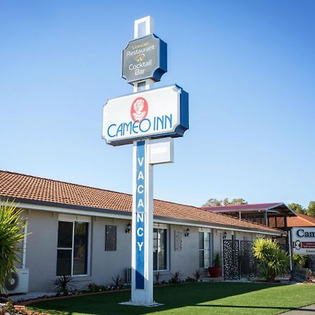 Cameo Inn Motel West Wyalong Bagian luar foto